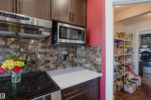 16620 81 Street, Edmonton, AB - Indoor Photo Showing Kitchen