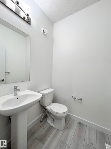 19632 29 Avenue, Edmonton, AB - Indoor Photo Showing Bathroom