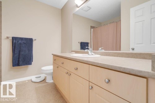 57 Suntree Promenade, Leduc, AB - Indoor Photo Showing Bathroom