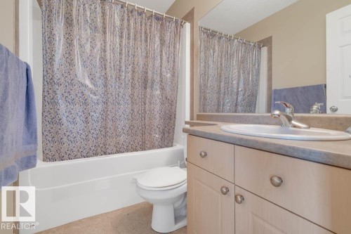 57 Suntree Promenade, Leduc, AB - Indoor Photo Showing Bathroom