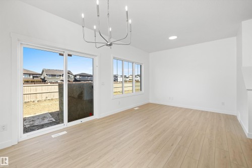 1044 Cristall Crescent, Edmonton, AB - Indoor Photo Showing Other Room