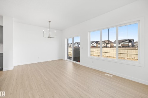 1044 Cristall Crescent, Edmonton, AB - Indoor