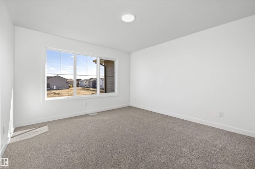 1044 Cristall Crescent, Edmonton, AB - Indoor Photo Showing Other Room