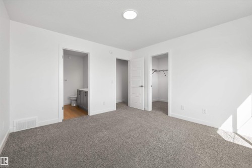 1044 Cristall Crescent, Edmonton, AB - Indoor