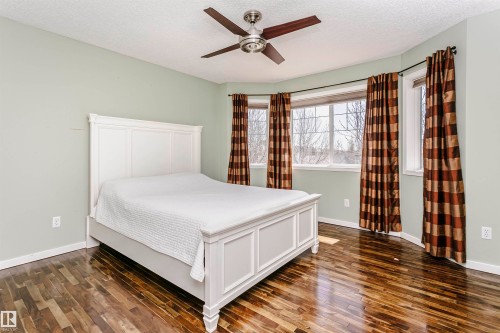 4108 Tompkins Way, Edmonton, AB - Indoor Photo Showing Bedroom