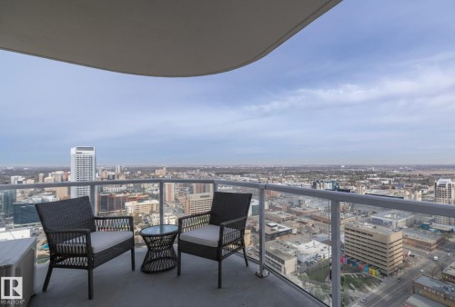 Expansive balcony with clear glass railings and city panorama - 3104 10152 104 Street, Edmonton, AB - Outdoor With View