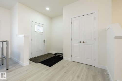 3 Worwyck Common, Spruce Grove, AB - Indoor Photo Showing Other Room