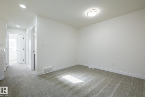 3 Worwyck Common, Spruce Grove, AB - Indoor Photo Showing Other Room