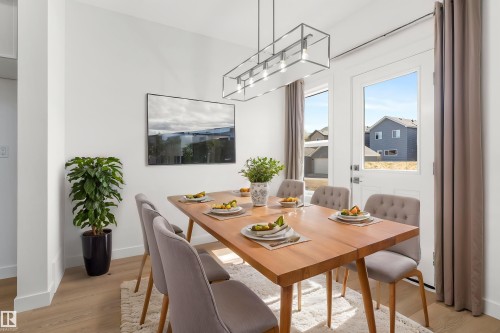 20703 43 Avenue, Edmonton, AB - Indoor Photo Showing Dining Room