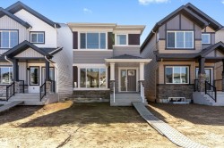 20703 43 Avenue  Edmonton, AB T6M 3E3