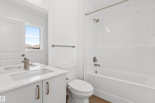 20703 43 Avenue, Edmonton, AB - Indoor Photo Showing Bathroom