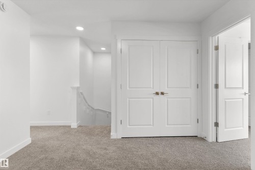 20703 43 Avenue, Edmonton, AB - Indoor Photo Showing Other Room