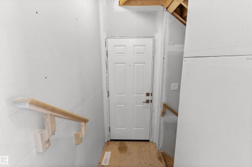 20703 43 Avenue, Edmonton, AB - Indoor Photo Showing Other Room