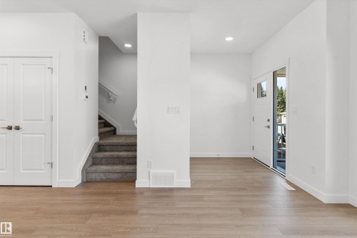 20703 43 Avenue, Edmonton, AB - Indoor Photo Showing Other Room