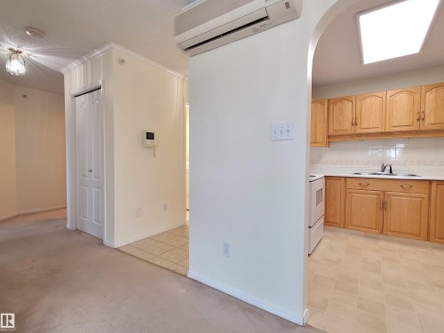 408 10610 76 Street, Edmonton, AB - Indoor Photo Showing Kitchen