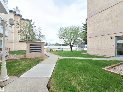 408 10610 76 Street, Edmonton, AB - Outdoor