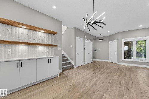 10906 54 Avenue, Edmonton, AB - Indoor Photo Showing Other Room