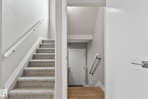 10906 54 Avenue, Edmonton, AB - Indoor Photo Showing Other Room