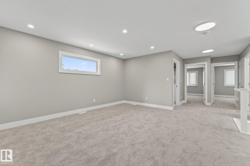 10906 54 Avenue, Edmonton, AB - Indoor