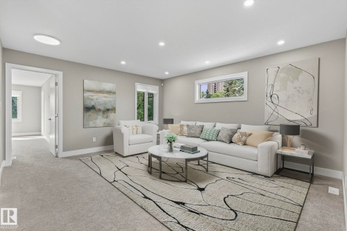 10906 54 Avenue, Edmonton, AB - Indoor Photo Showing Living Room