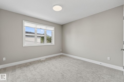 10906 54 Avenue, Edmonton, AB - Indoor Photo Showing Other Room