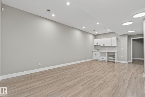 10906 54 Avenue, Edmonton, AB - Indoor Photo Showing Other Room