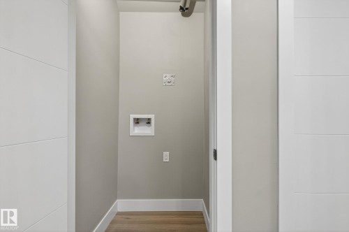 10906 54 Avenue, Edmonton, AB - Indoor Photo Showing Other Room