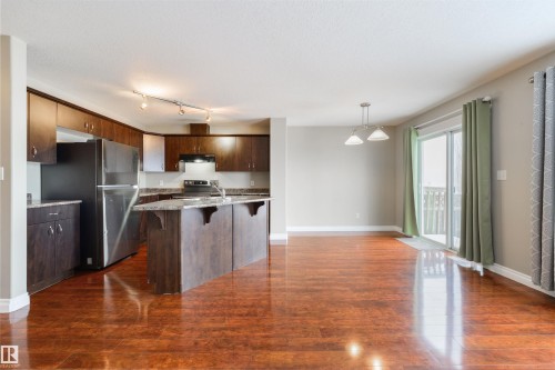 68 Meridian Loop, Stony Plain, AB - Indoor Photo Showing Kitchen
