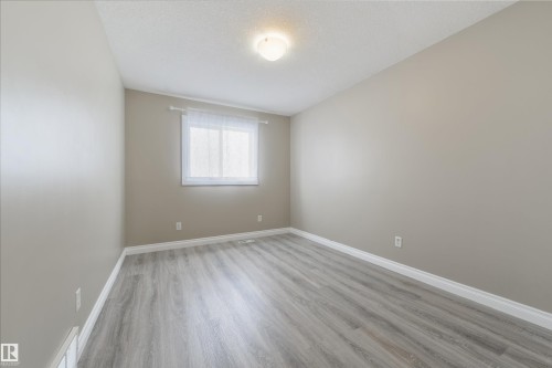 68 Meridian Loop, Stony Plain, AB - Indoor Photo Showing Other Room