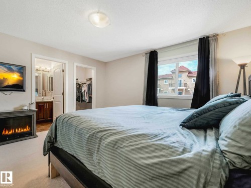 37 13825 155 Avenue, Edmonton, AB - Indoor Photo Showing Bedroom