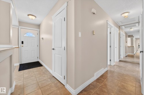 13916 61 Street Nw, Edmonton, AB - Indoor Photo Showing Other Room