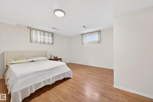13916 61 Street Nw, Edmonton, AB - Indoor Photo Showing Bedroom