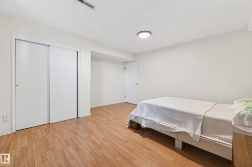 13916 61 Street Nw, Edmonton, AB - Indoor Photo Showing Bedroom