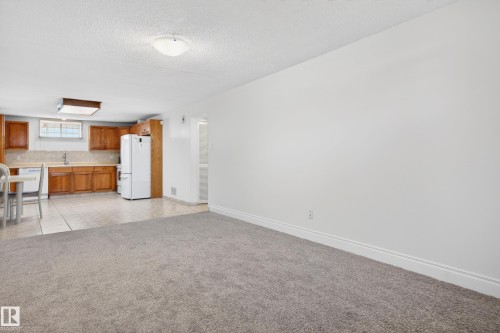 13916 61 Street Nw, Edmonton, AB - Indoor Photo Showing Other Room
