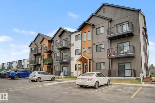 305 9215 228 Street  Edmonton, AB T5T 4T1