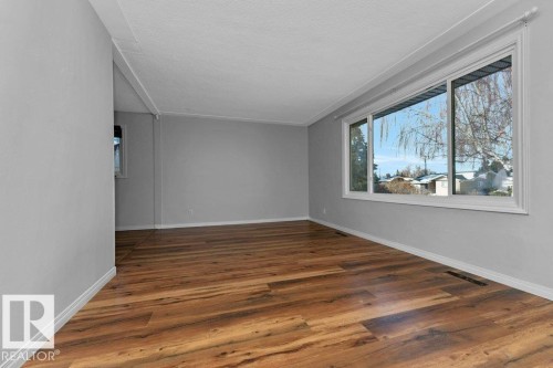 4303 104A Avenue, Edmonton, AB - Indoor Photo Showing Other Room