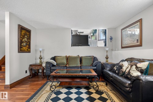 3332 44B Avenue, Edmonton, AB - Indoor Photo Showing Living Room