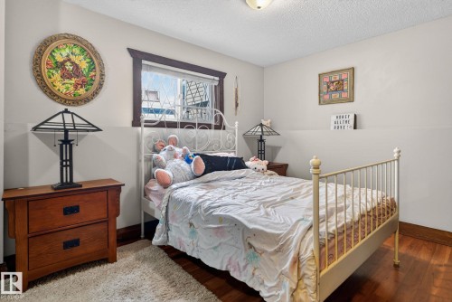 3332 44B Avenue, Edmonton, AB - Indoor Photo Showing Bedroom