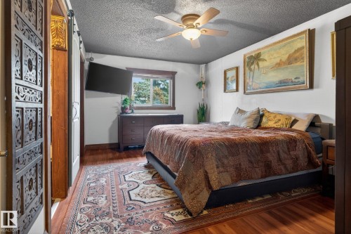 3332 44B Avenue, Edmonton, AB - Indoor Photo Showing Bedroom