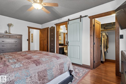 3332 44B Avenue, Edmonton, AB - Indoor Photo Showing Bedroom