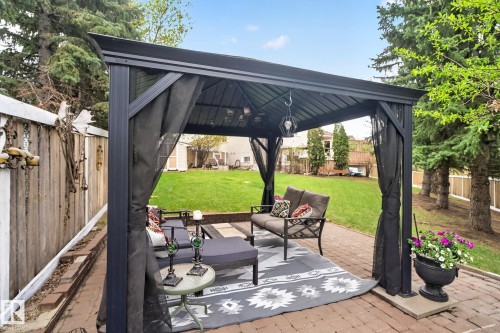 3332 44B Avenue, Edmonton, AB - Outdoor