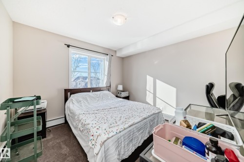 302 530 Watt Boulevard Sw, Edmonton, AB - Indoor Photo Showing Bedroom
