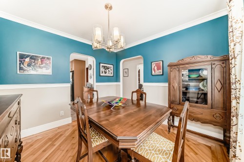 11243 127 Street, Edmonton, AB - Indoor Photo Showing Dining Room