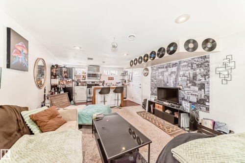 11243 127 Street, Edmonton, AB - Indoor Photo Showing Other Room