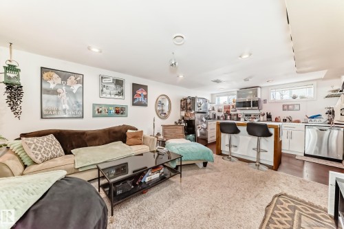 11243 127 Street, Edmonton, AB - Indoor Photo Showing Other Room