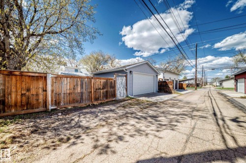 11243 127 Street, Edmonton, AB - Outdoor