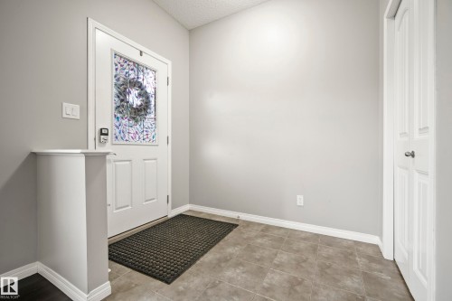 3030 Arthurs Crescent, Edmonton, AB - Indoor Photo Showing Other Room