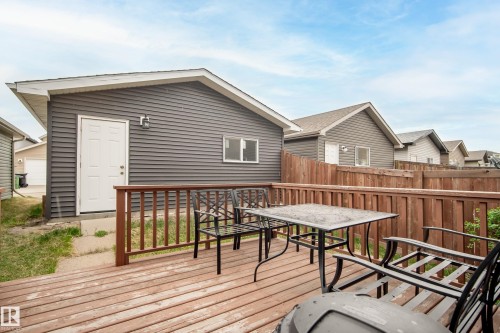 3030 Arthurs Crescent, Edmonton, AB - Outdoor With Exterior