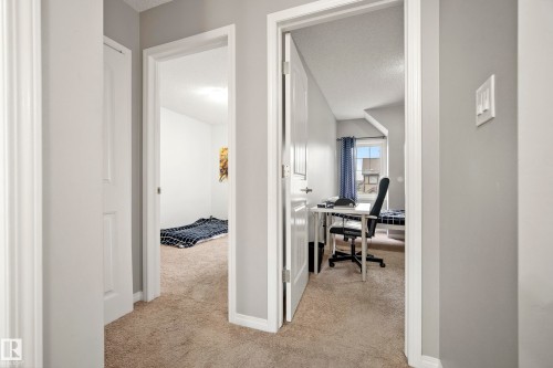 3030 Arthurs Crescent, Edmonton, AB - Indoor Photo Showing Other Room