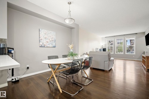 3030 Arthurs Crescent, Edmonton, AB - Indoor Photo Showing Dining Room